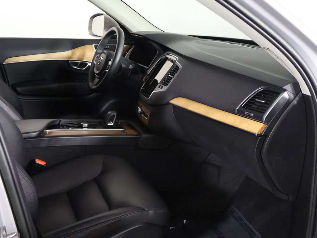 Used 2023 Volvo XC90 B6 Core w/ Climate Package AWD/4WD image 27