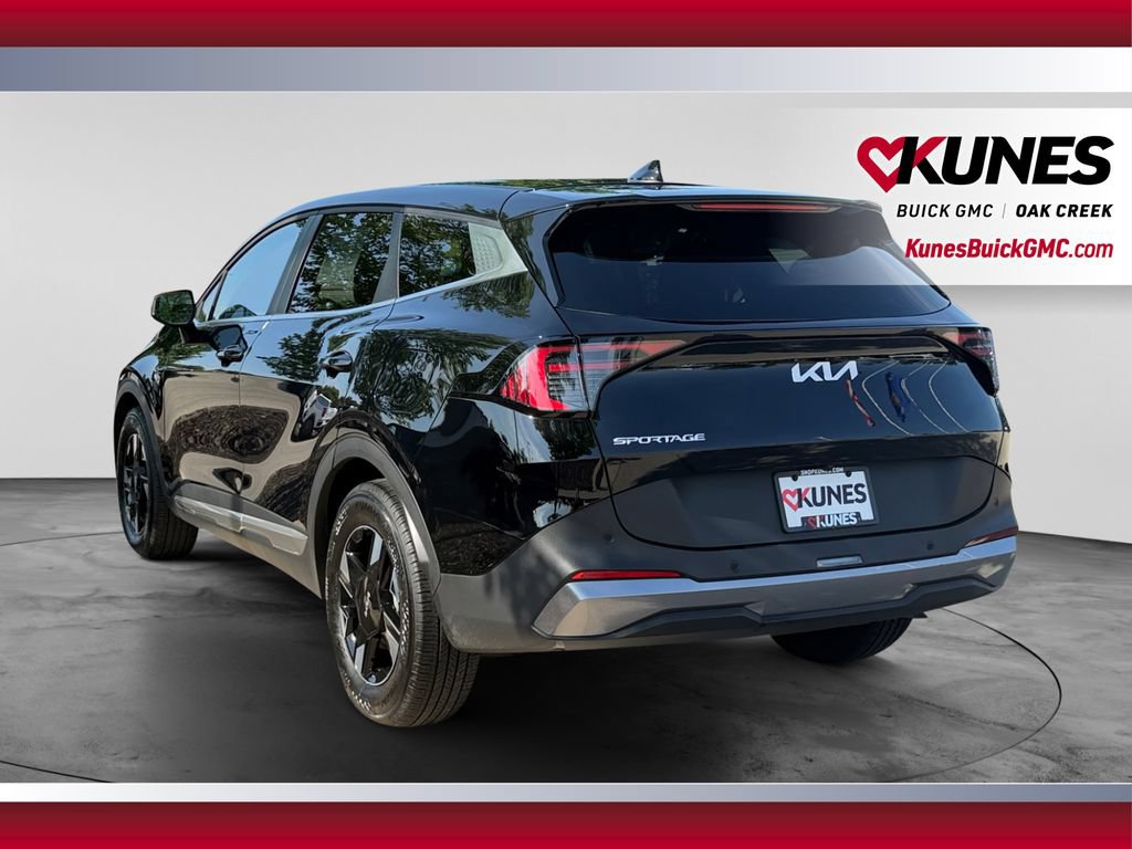 Used 2026 Kia Sportage LX FWD image 8