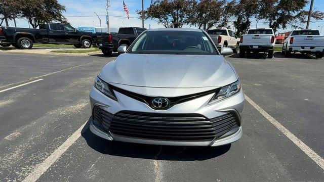 Used 2024 Toyota Camry LE FWD image 3
