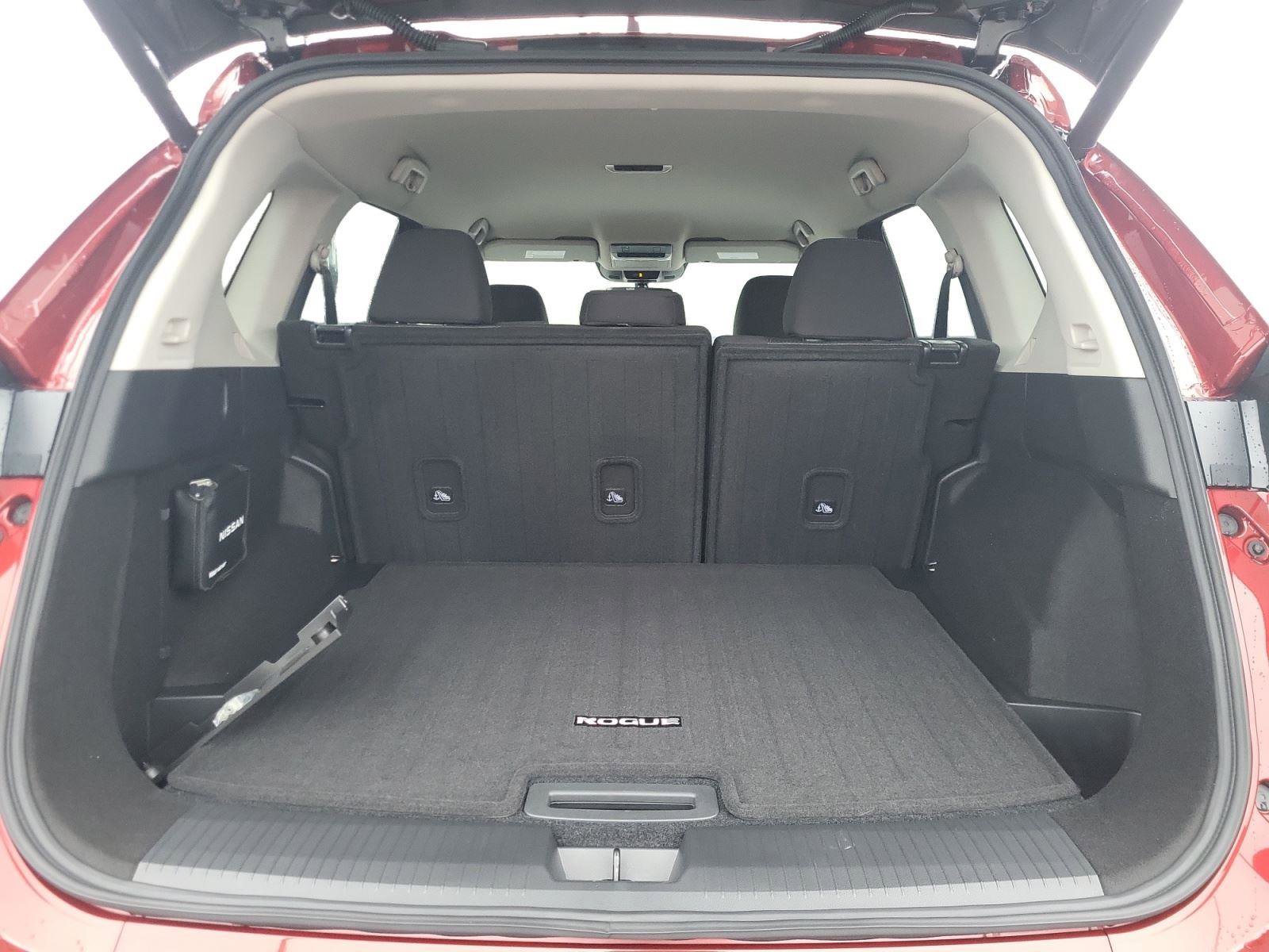 New 2026 Nissan Rogue SV w/ Cold Weather Package image 21