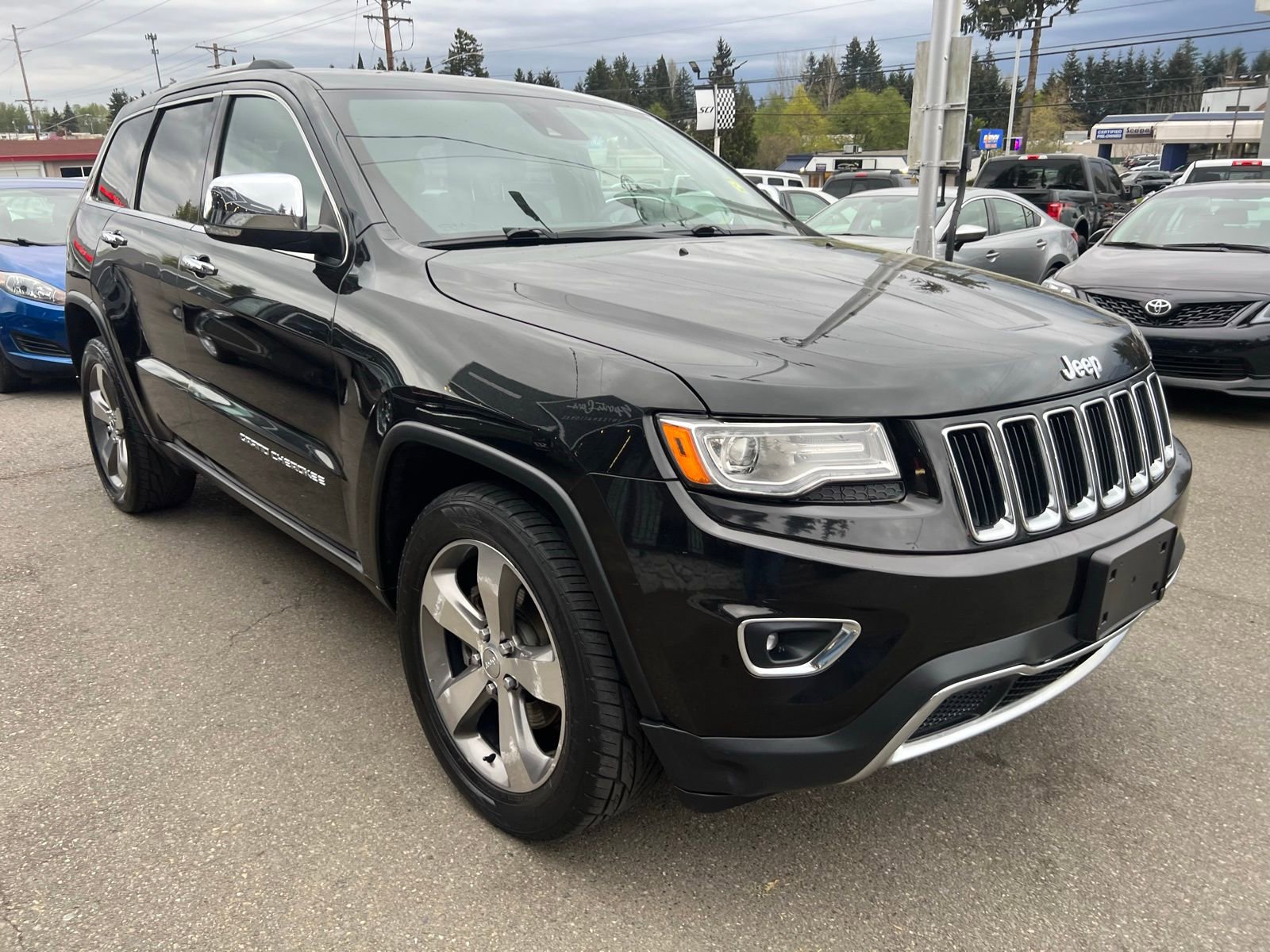 Used 2014 Jeep Grand Cherokee Limited w/ Luxury Group II AWD/4WD image 7