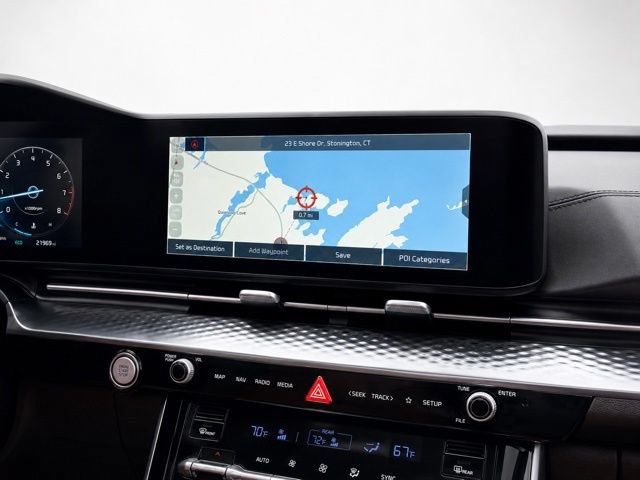 Used 2024 Kia Carnival SX Prestige FWD image 27
