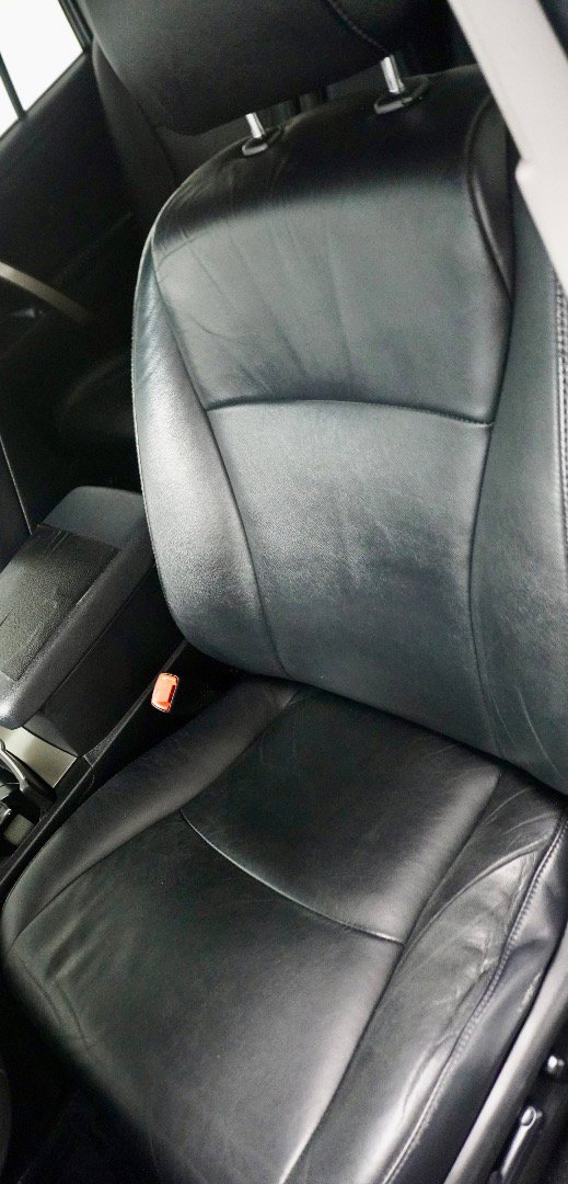 Used 2011 Toyota Highlander SE w/ Tow Pkg AWD/4WD image 4