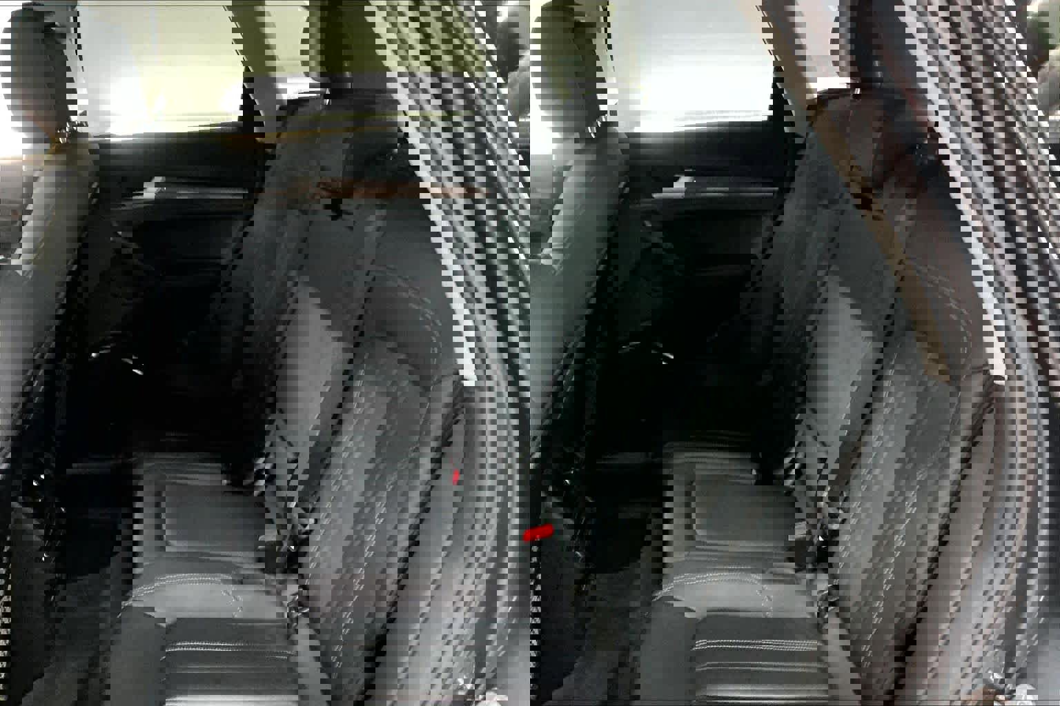 Used 2023 Audi Q5 2.0T Premium w/ Convenience Package image 28