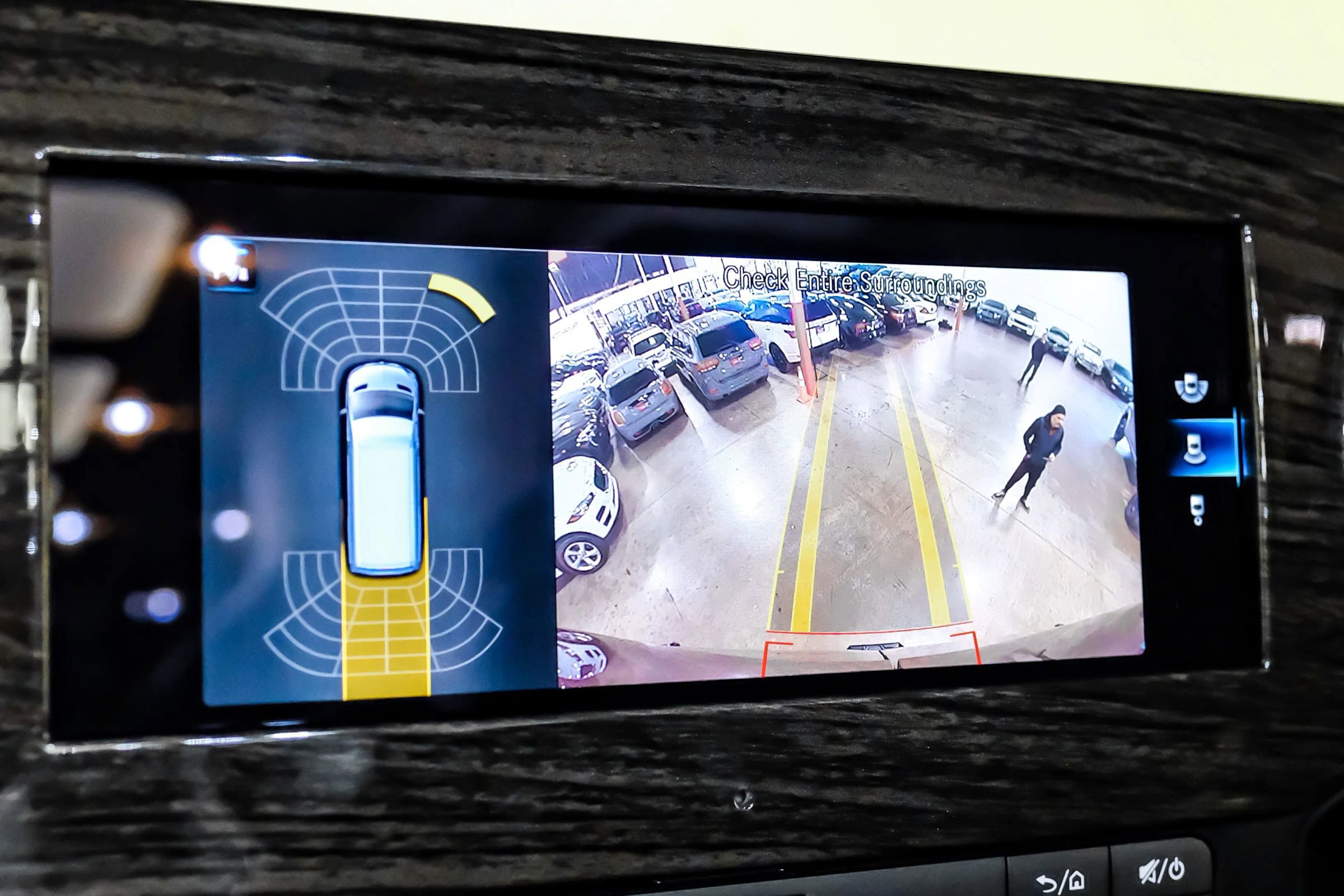 Used 2024 Mercedes-Benz Sprinter 3500 image 18