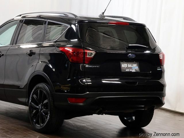 Used 2019 Ford Escape SE AWD/4WD image 2