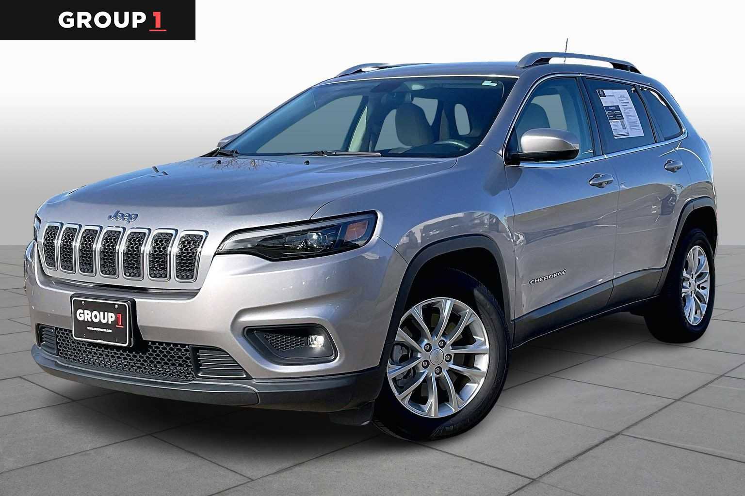 Used 2019 Jeep Cherokee Latitude w/ Popular Appearance Group image 1