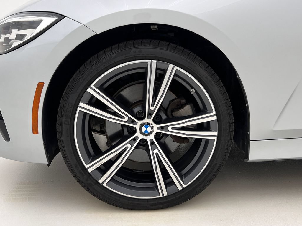 Used 2019 BMW 330i xDrive Sedan w/ Driving Assistance Package AWD/4WD image 27