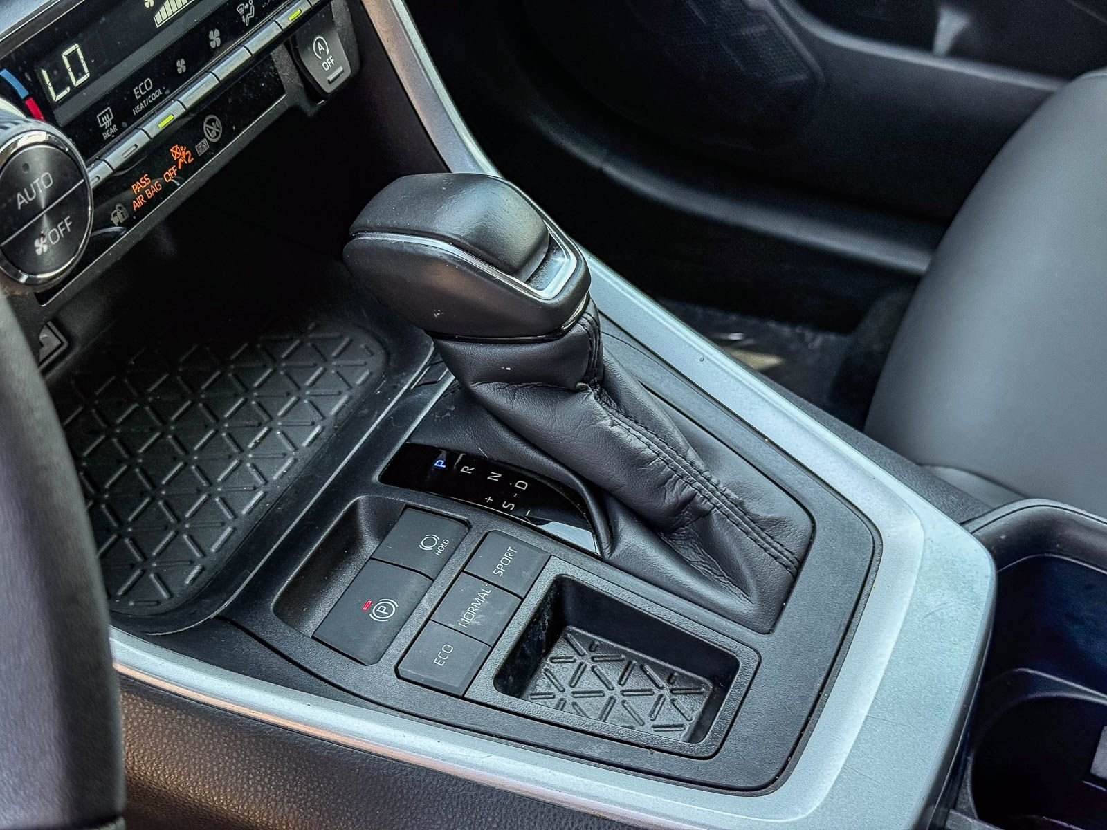 Certified 2025 Toyota RAV4 XLE Premium FWD image 20