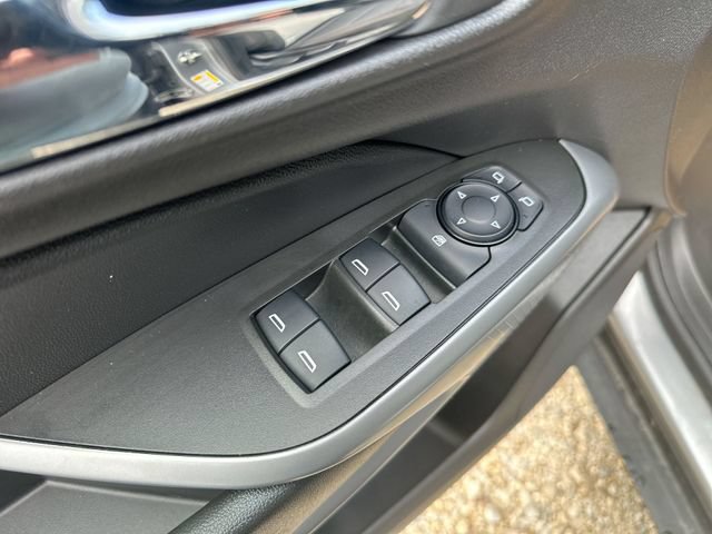 Used 2025 Chevrolet Trax RS w/ Driver Confidence Package FWD image 27