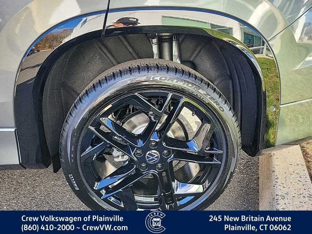 New 2026 Volkswagen Tiguan SE R-Line image 18