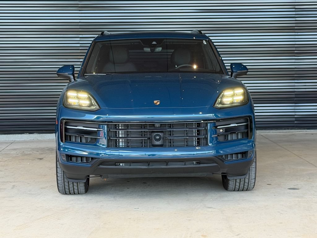 Certified 2025 Porsche Cayenne E-Hybrid AWD/4WD image 12