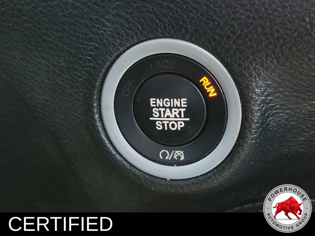 Used 2020 Dodge Challenger SXT image 30