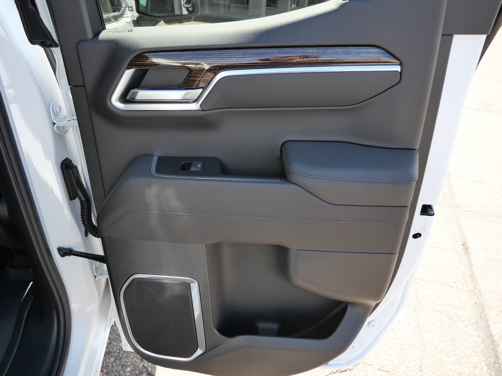 New 2026 GMC Sierra 1500 SLE image 26