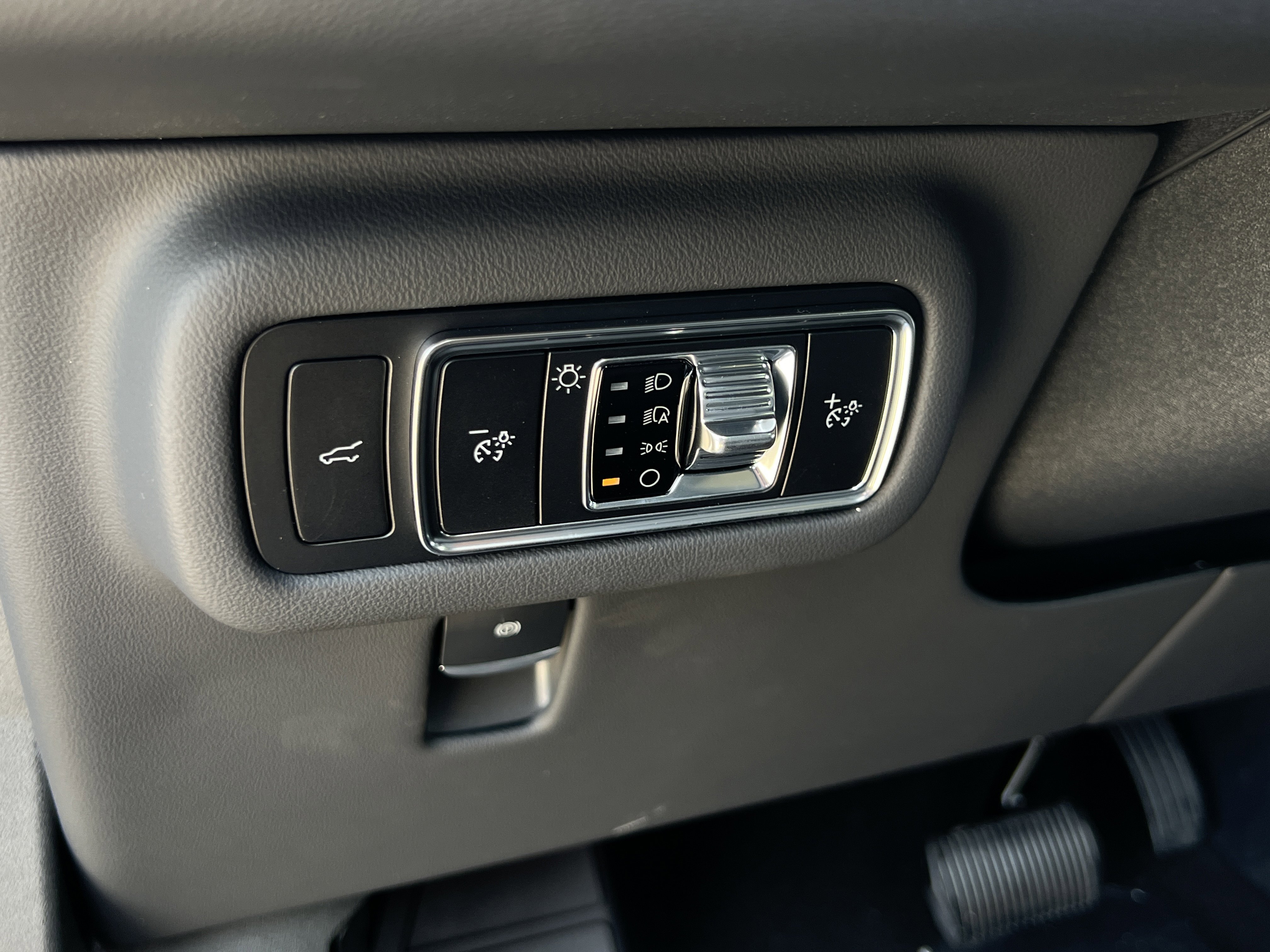 New 2026 Lincoln Nautilus Premier w/ Equipment Group 102A AWD/4WD image 17