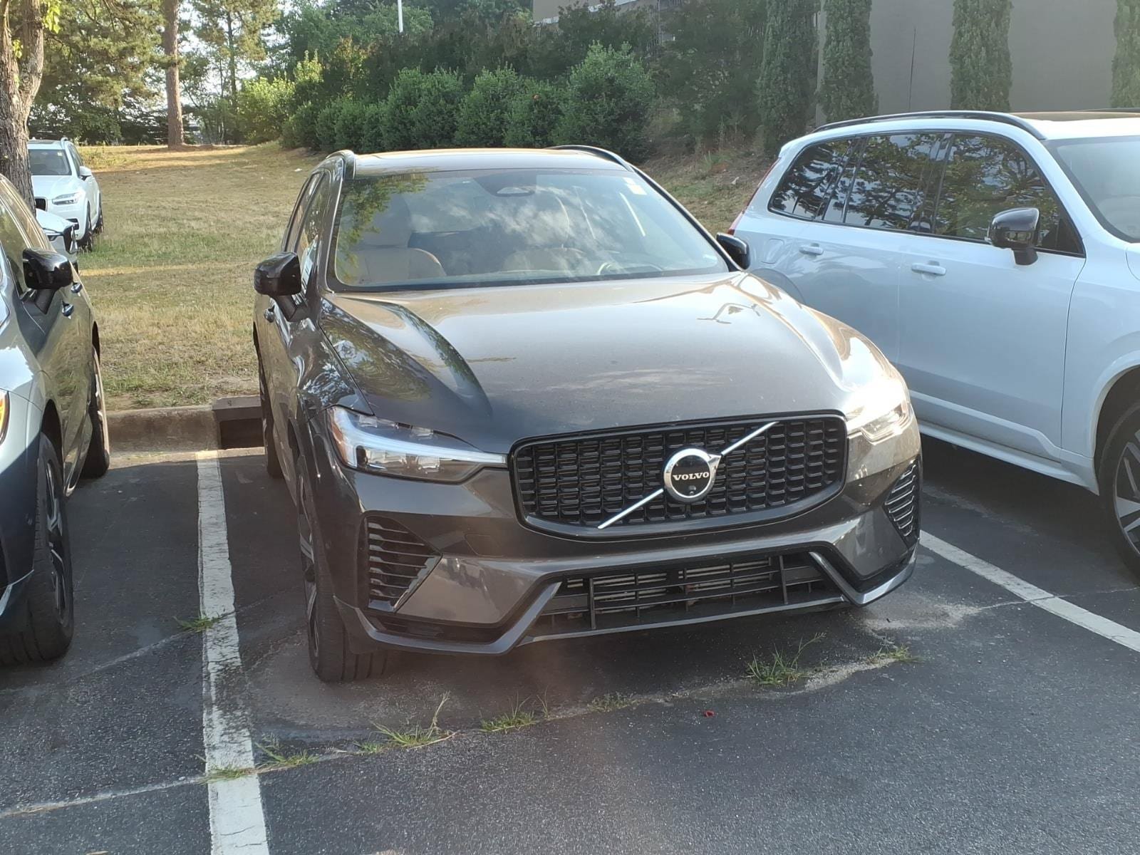 Certified 2024 Volvo XC60 T8 Ultimate w/ Protection Package Premier AWD/4WD image 2
