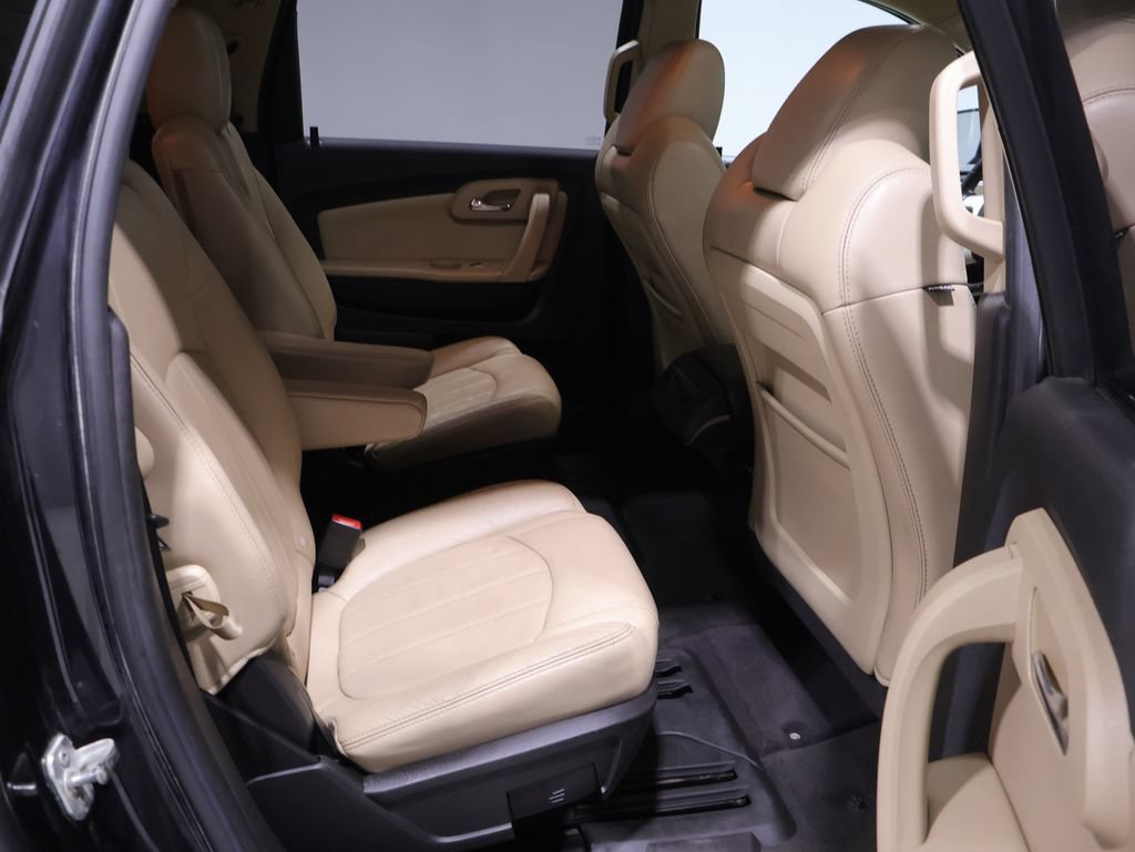 Used 2011 Chevrolet Traverse LTZ AWD/4WD image 14
