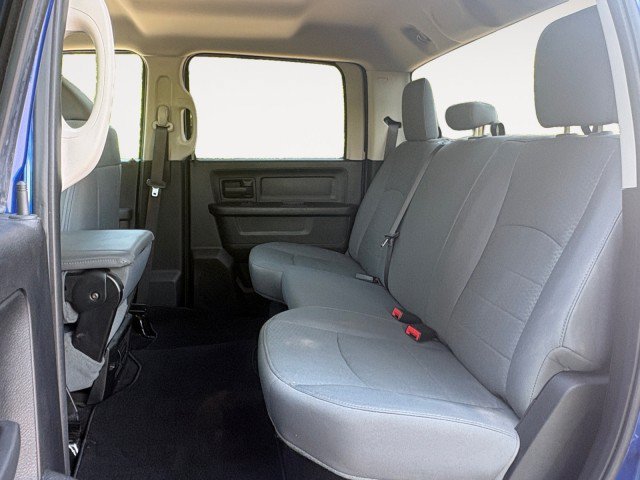 Used 2017 RAM 2500 Tradesman w/ Chrome Appearance Group AWD/4WD image 4
