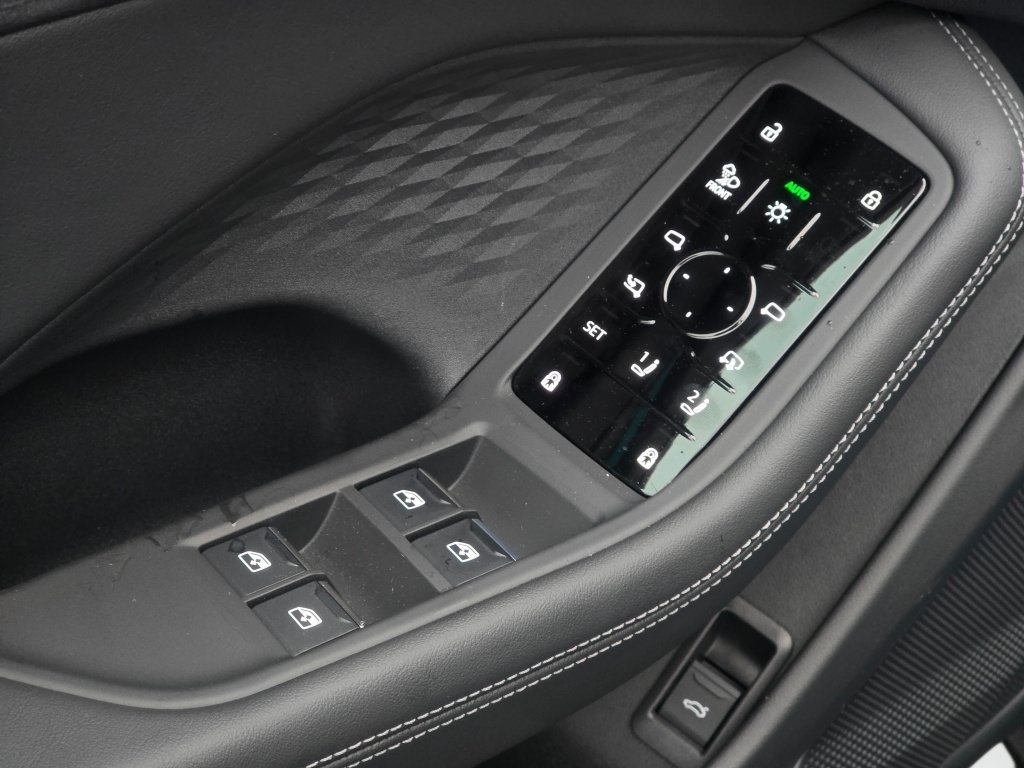 New 2026 Audi A6 Premium Plus AWD/4WD image 35