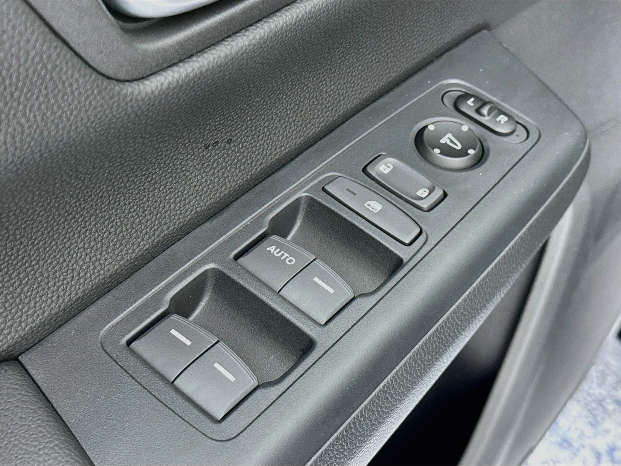 New 2027 Honda CR-V LX image 17