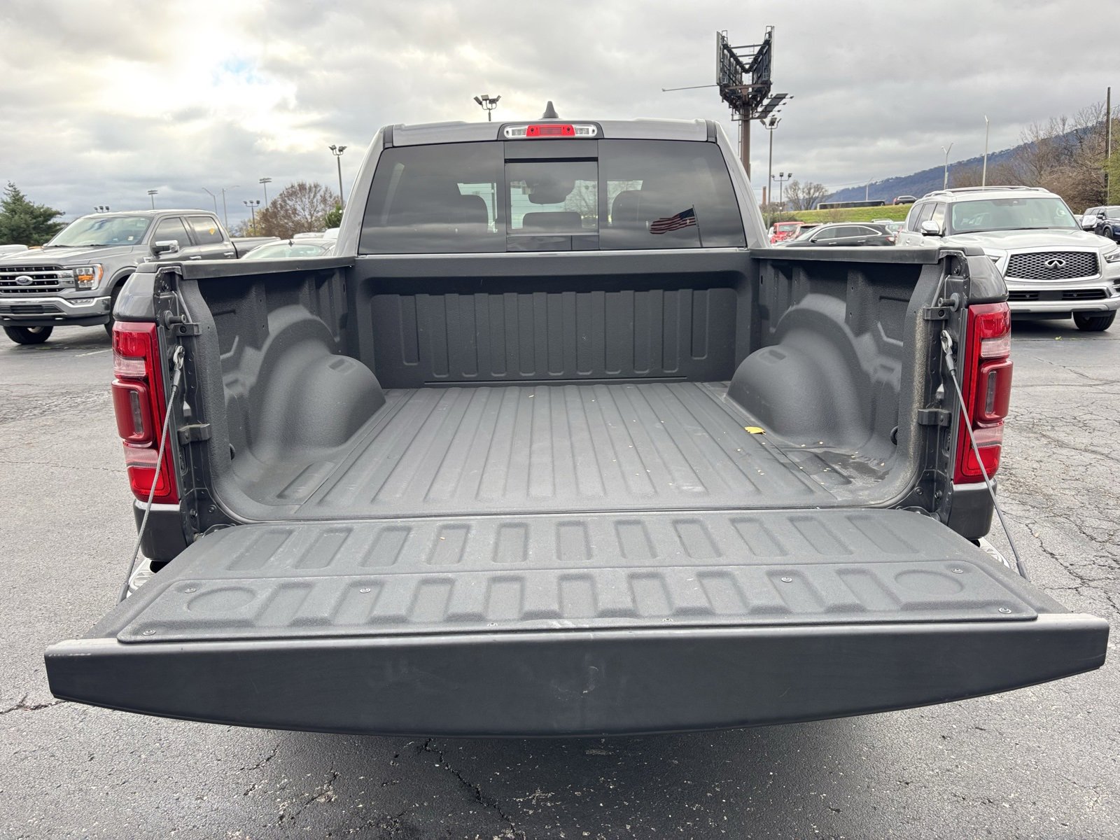 Used 2022 RAM 1500 Limited image 15