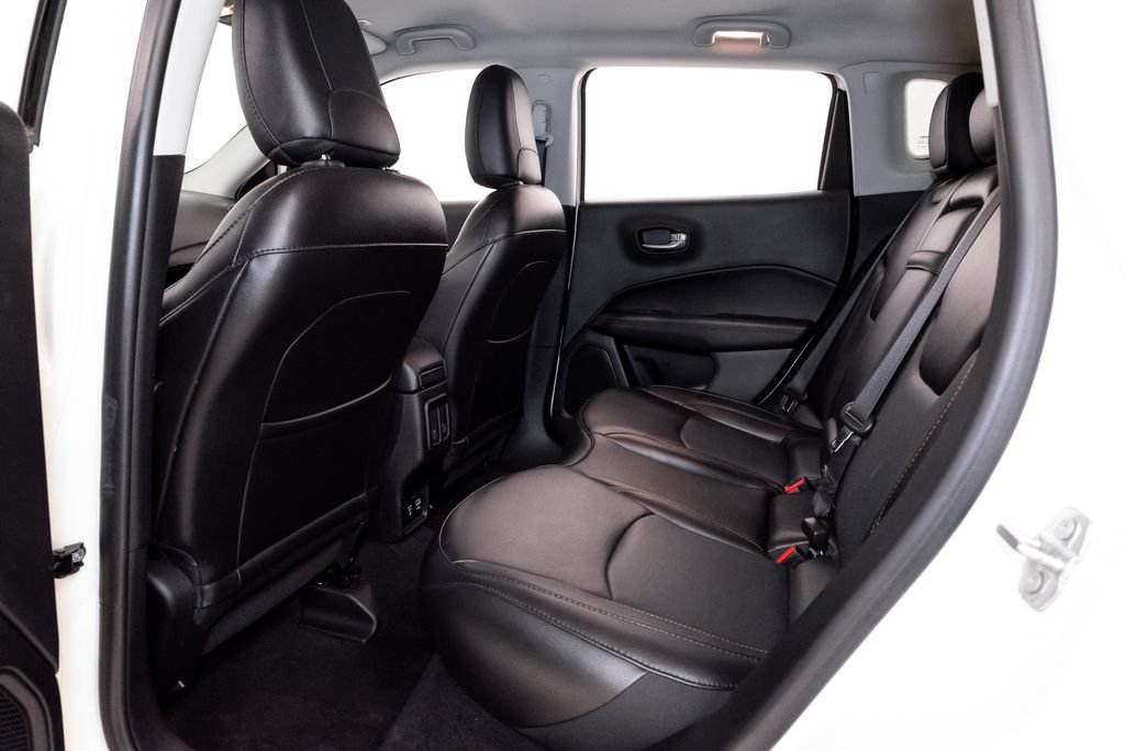 Used 2019 Jeep Compass Limited AWD/4WD image 18