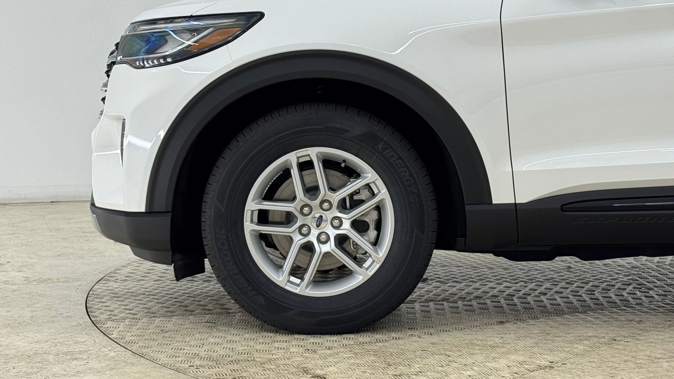 New 2026 Ford Explorer Active image 11