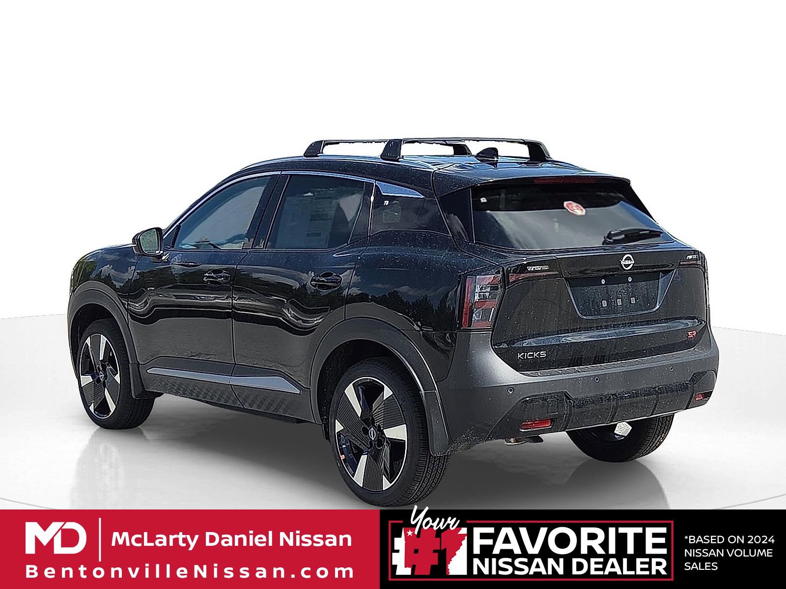 New 2026 Nissan Kicks SR w/ SR Premium Package FWD image 4