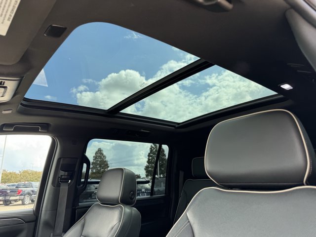 Used 2023 GMC Yukon XL SLT RWD image 33