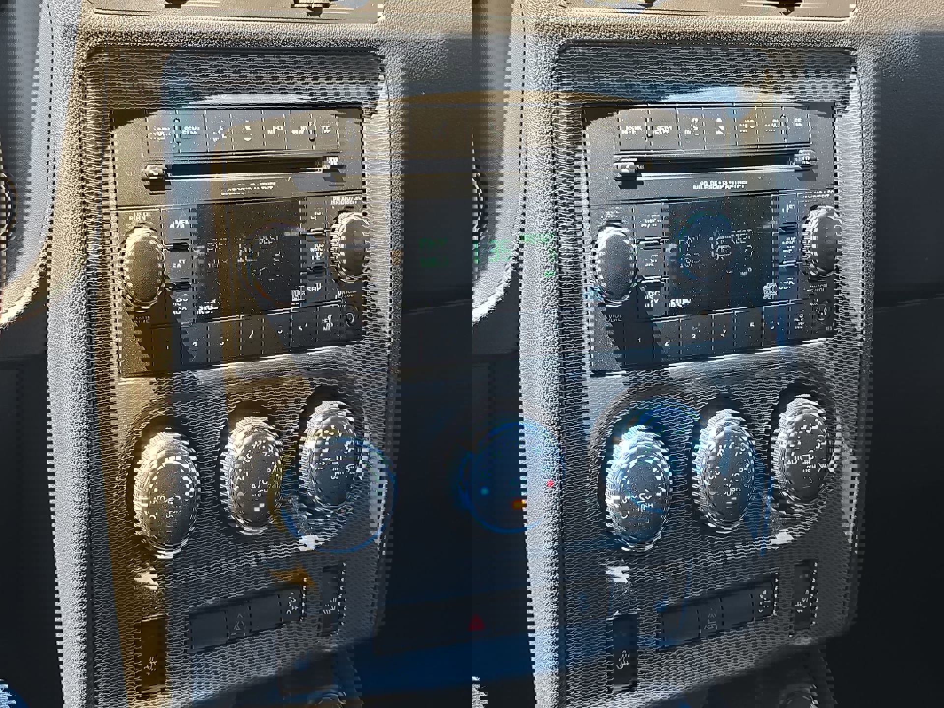 Used 2013 Dodge Challenger R/T Plus image 16