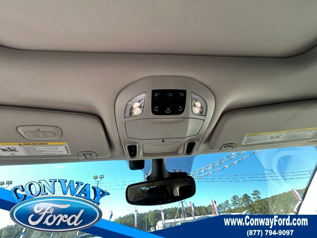 Used 2022 Chrysler Pacifica Limited w/ Uconnect Theater Family Group image 35