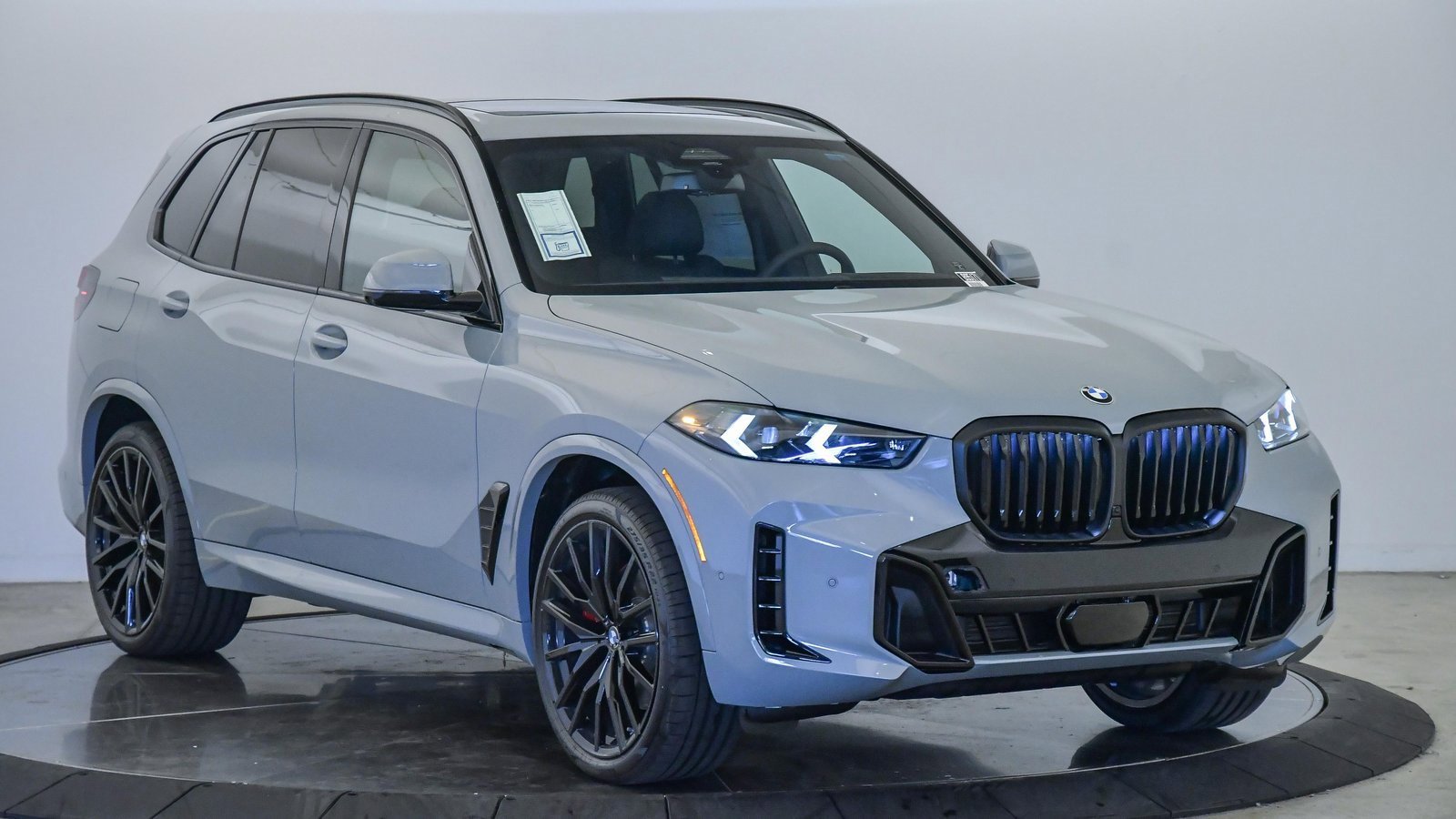 New 2026 BMW X5 xDrive40i w/ M Sport Package image 6
