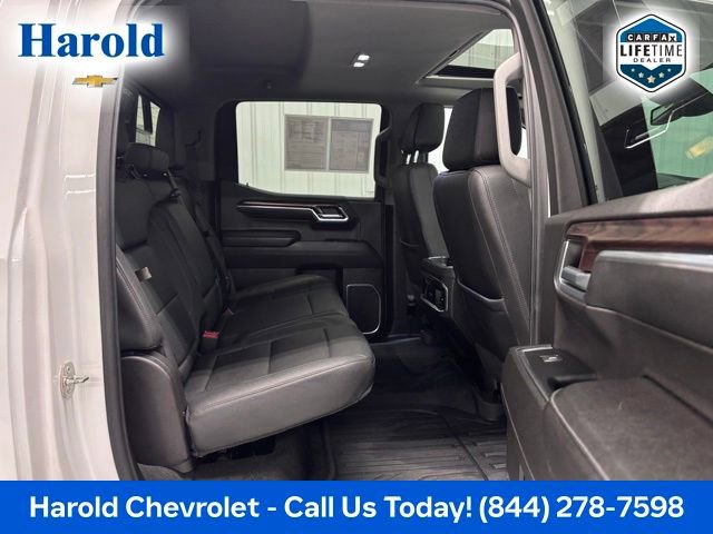 Used 2023 GMC Sierra 1500 SLT w/ SLT Convenience Package image 9
