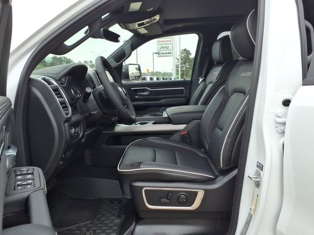 New 2026 RAM 1500 Laramie AWD/4WD image 15