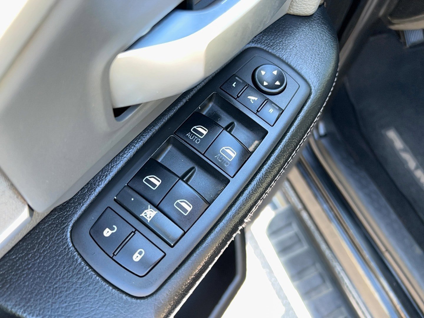 Used 2019 RAM 2500 Big Horn AWD/4WD image 14