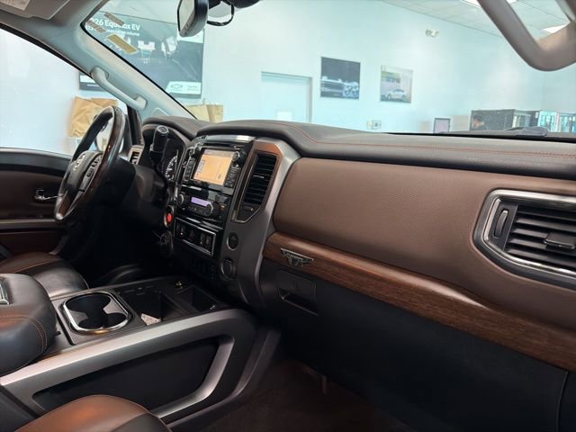 Used 2018 Nissan Titan Platinum Reserve w/ Platinum Utility Package AWD/4WD image 29