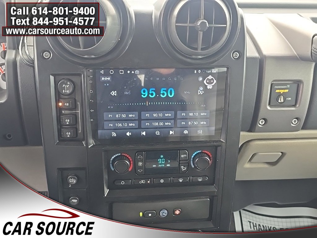 Used 2004 HUMMER H2 w/ Preferred Equipment Group image 30