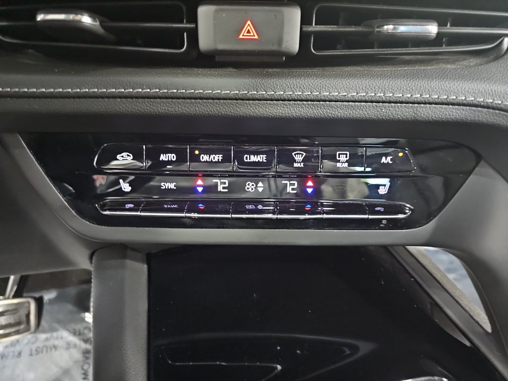 Used 2023 Buick Envision Essence w/ Sport Touring Package AWD/4WD image 29