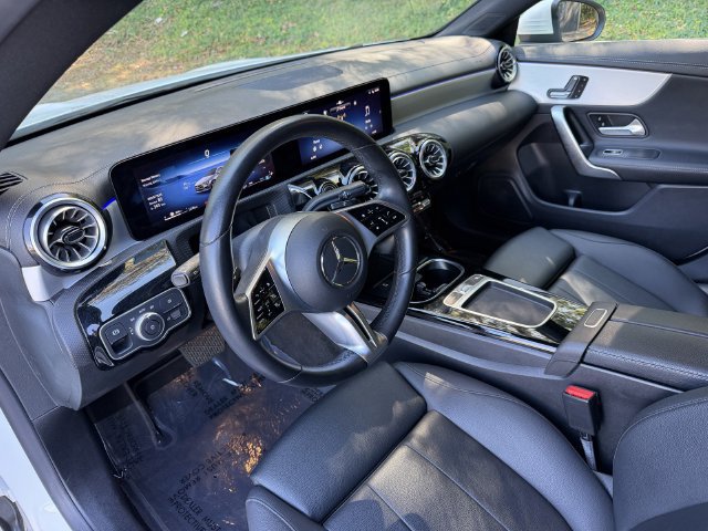 Used 2025 Mercedes-Benz CLA 250 image 17