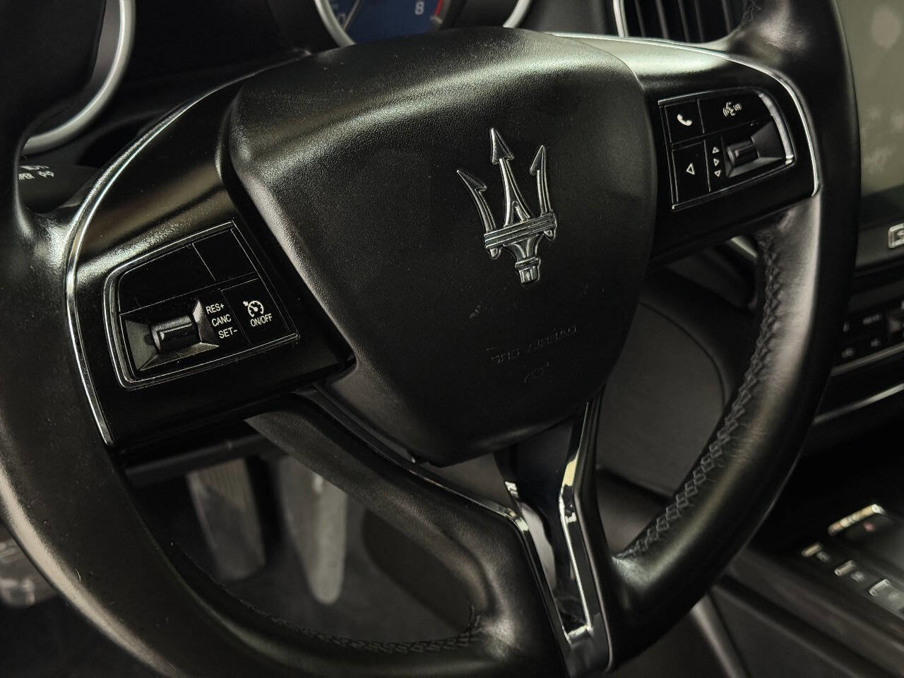 Used 2017 Maserati Ghibli image 41