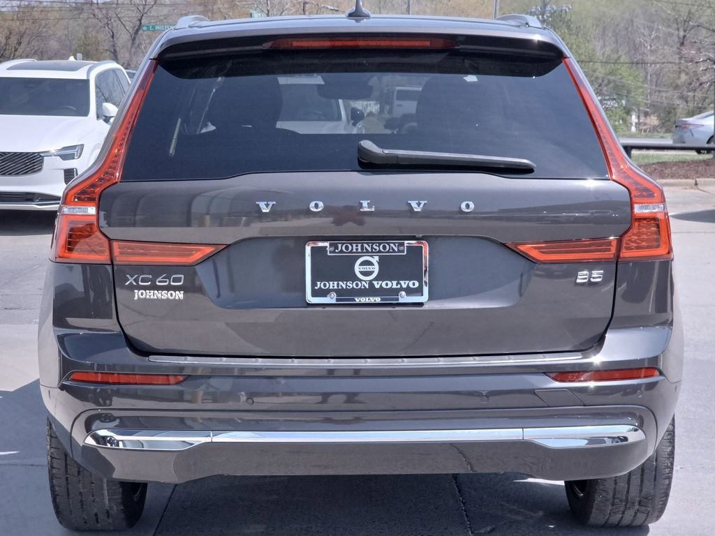 Used 2023 Volvo XC60 B5 Plus w/ Protection Package Premier FWD image 8