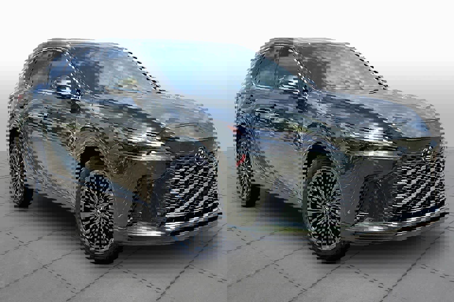 Used 2025 Lexus RX 350 Premium w/ Convenience Package image 3