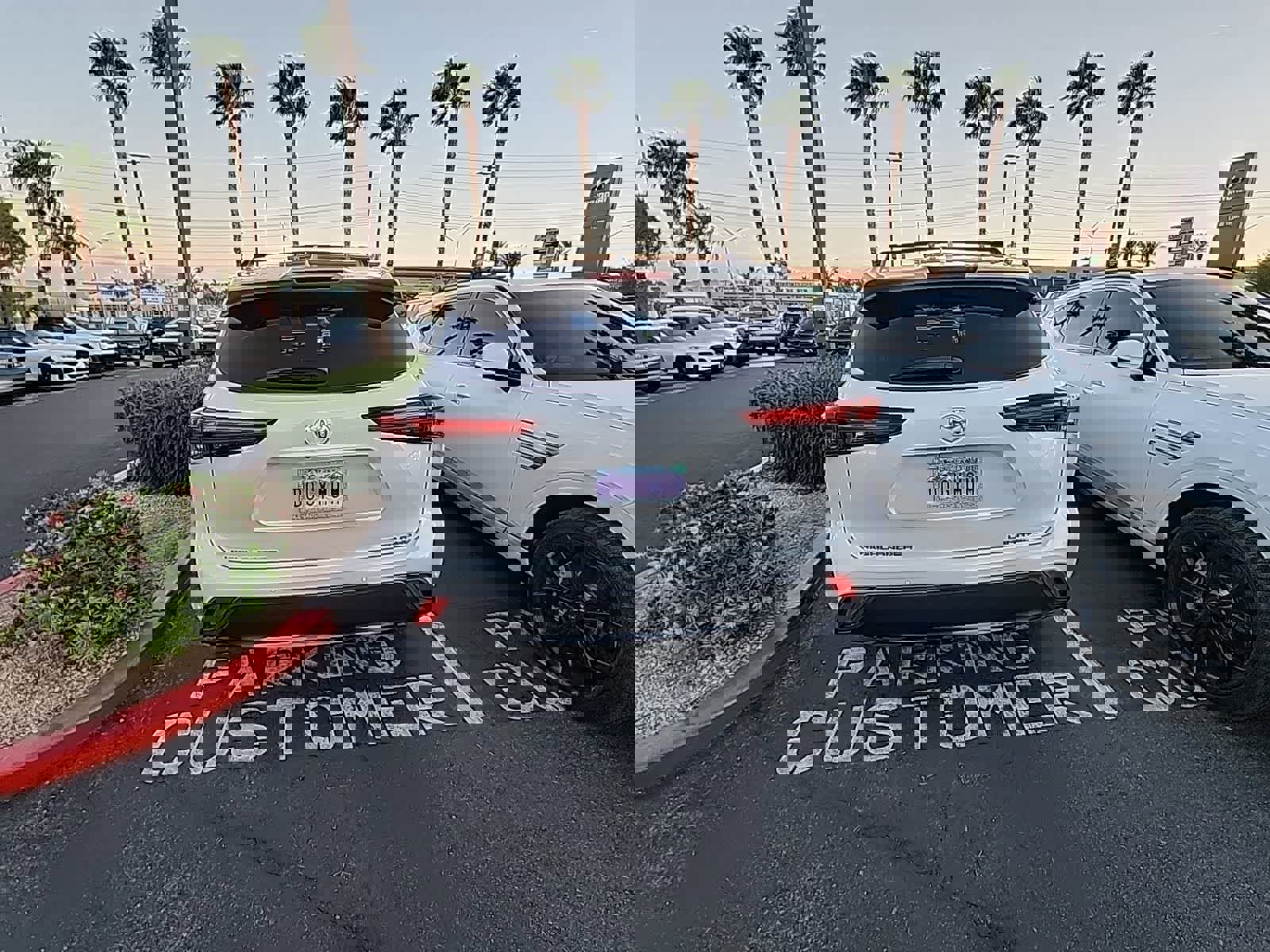 Used 2023 Toyota Highlander Limited image 6