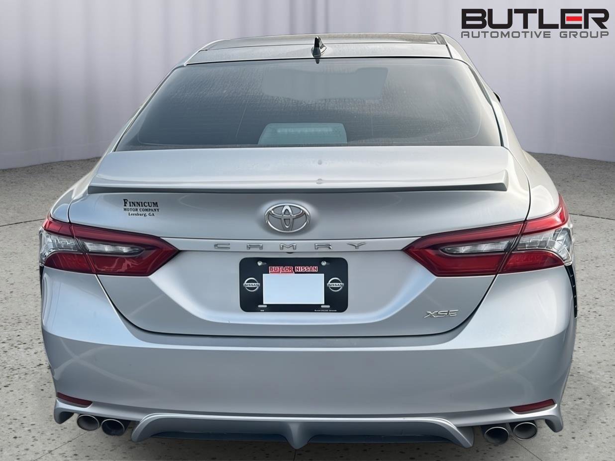 Used 2022 Toyota Camry XSE image 9