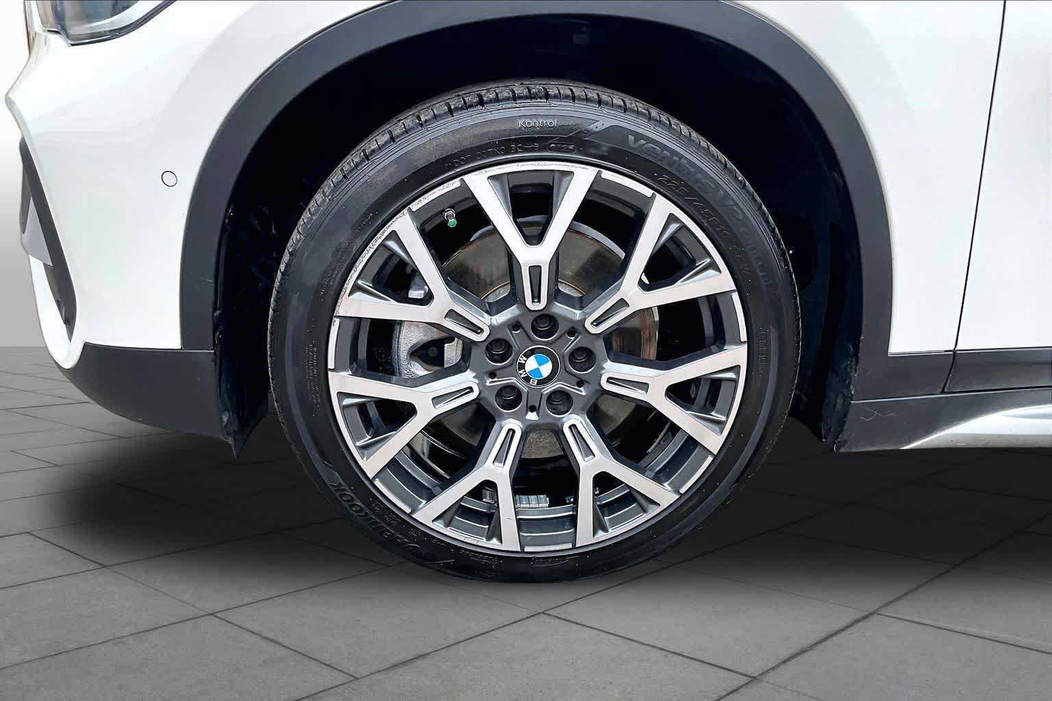 Used 2021 BMW X1 sDrive28i w/ Convenience Package FWD image 14