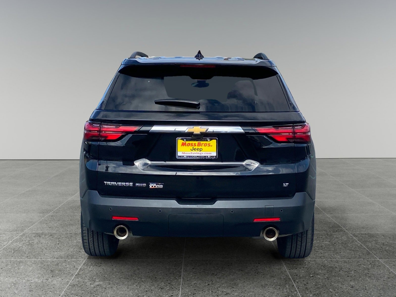 Used 2023 Chevrolet Traverse LT w/ LT Premium Package AWD/4WD image 4