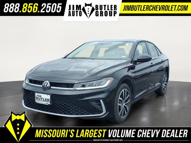 Used 2025 Volkswagen Jetta SE image 1