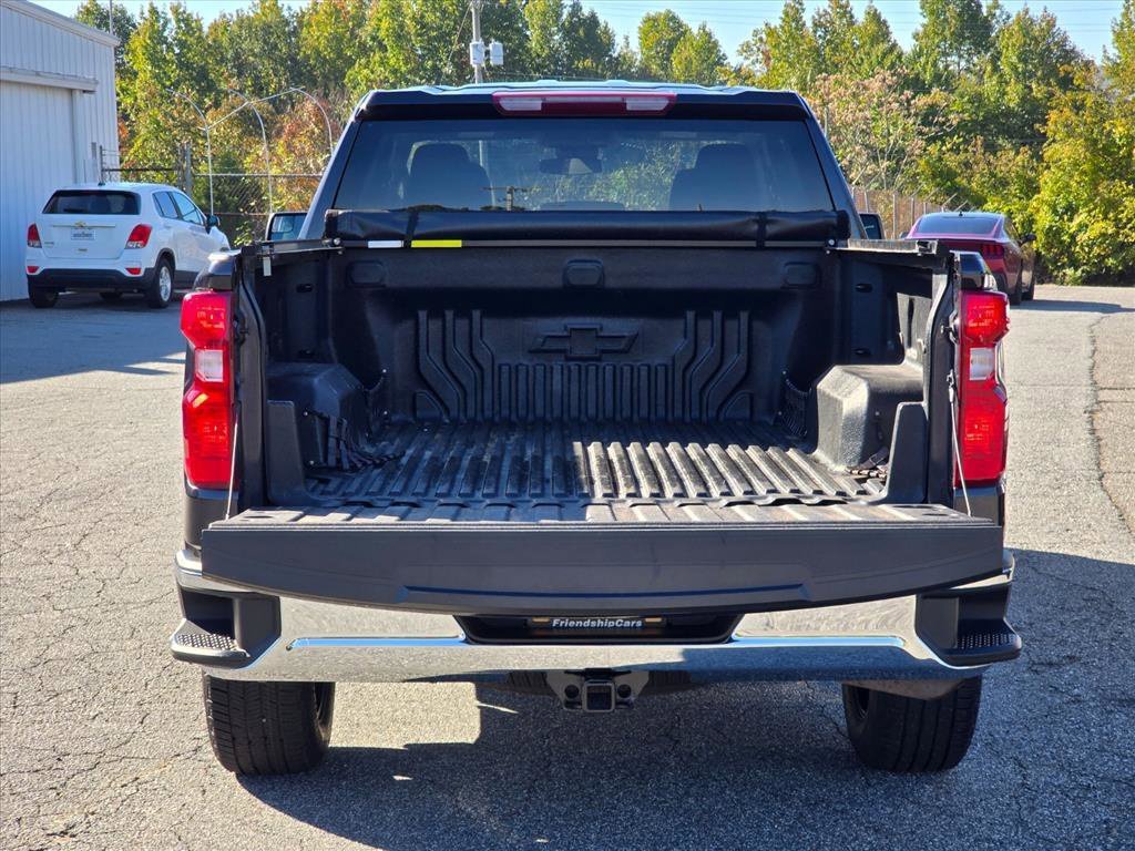 Used 2023 Chevrolet Silverado 1500 LT AWD/4WD image 26