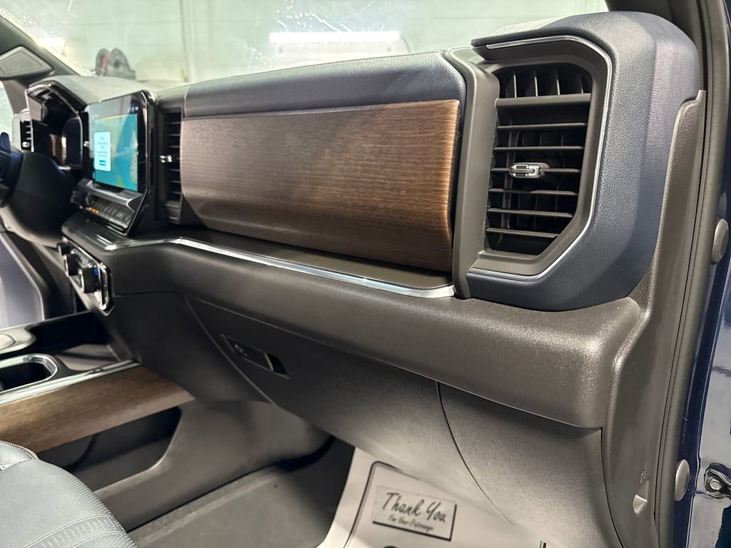 Used 2023 Chevrolet Silverado 1500 High Country w/ High Country Premium Package AWD/4WD image 38