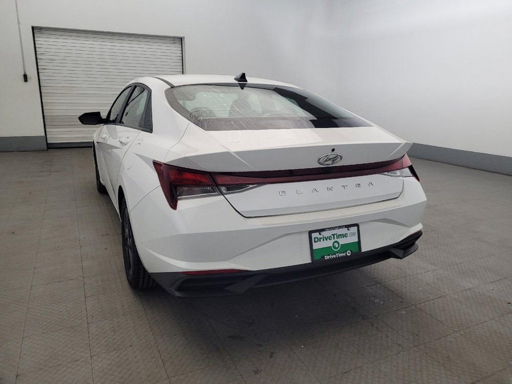 Used 2023 Hyundai Elantra SEL FWD image 6